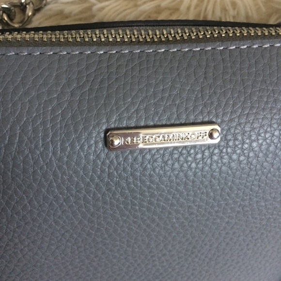 Rebecca Minkoff mini 5-Zip crossbody pebbled gray - Picture 6 of 8